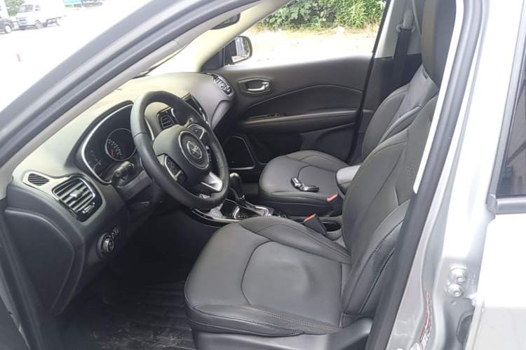 Used Jeep Compass 2017 200T Automatic Prestige Four-Wheel Drive Edition Left Front Seat