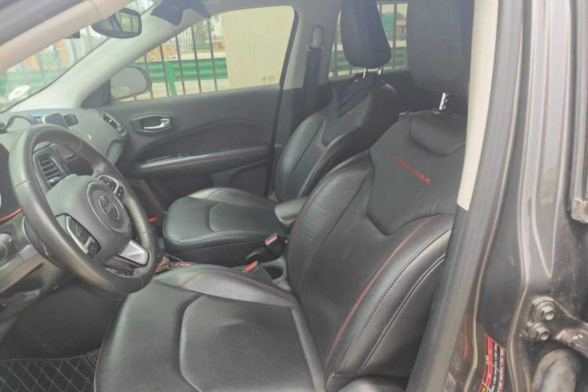 Used Jeep Compass 2017 200TS Automatic High-Performance All-Wheel Drive Edition Left Front Seat