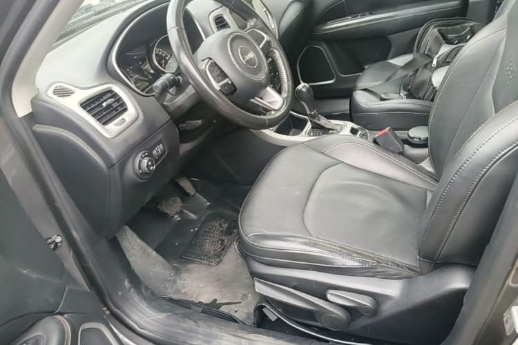 Used Jeep Compass 2017 200T Automatic Family Edition Left Front Seat