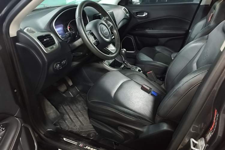 Used Jeep Compass 2017 200T Automatic Family Edition Left Front Seat