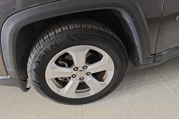 Used Jeep Compass 2017 200T Automatic Enjoyment Version Left Front Wheel Hub