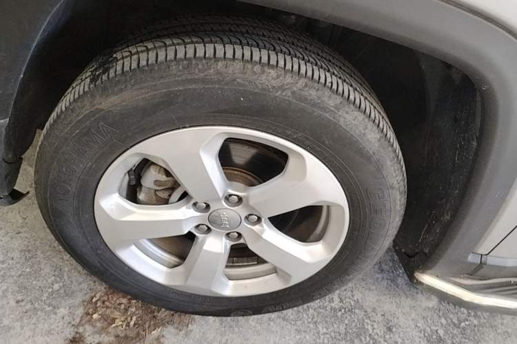 Used Jeep Compass 2017 200T Automatic Enjoyment Version Left Front Wheel Hub