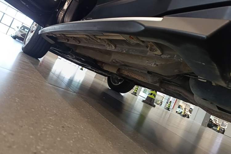 Used Jeep Compass 2017 200T Automatic Family Edition Left Side Sill