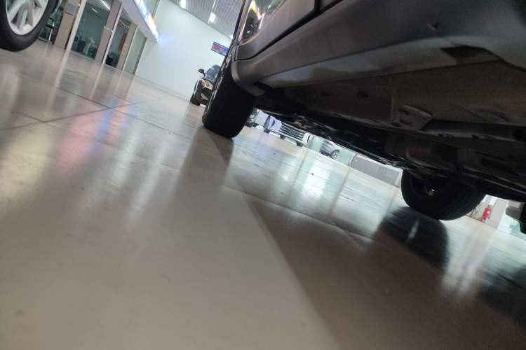 Used Jeep Compass 2017 200TS Automatic High-Performance All-Wheel Drive Edition Left Side Sill