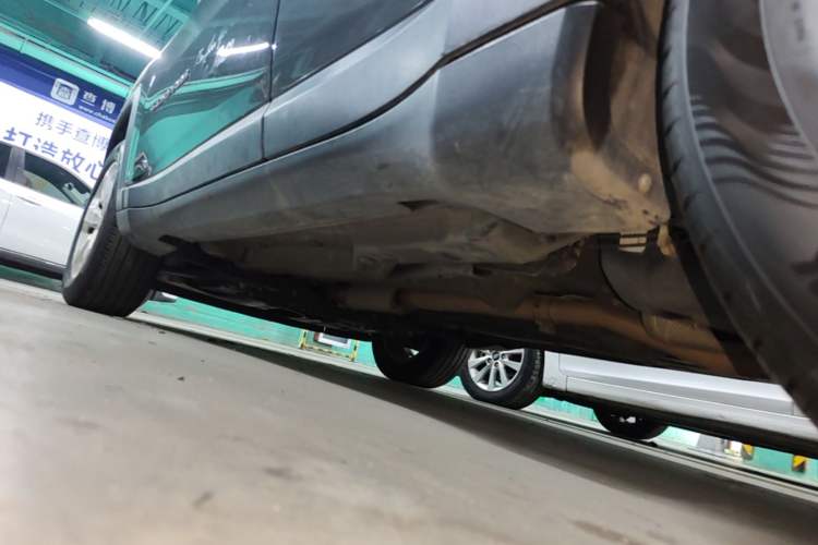 Used Jeep Compass 2017 200T Automatic Family Edition Left Side Sill