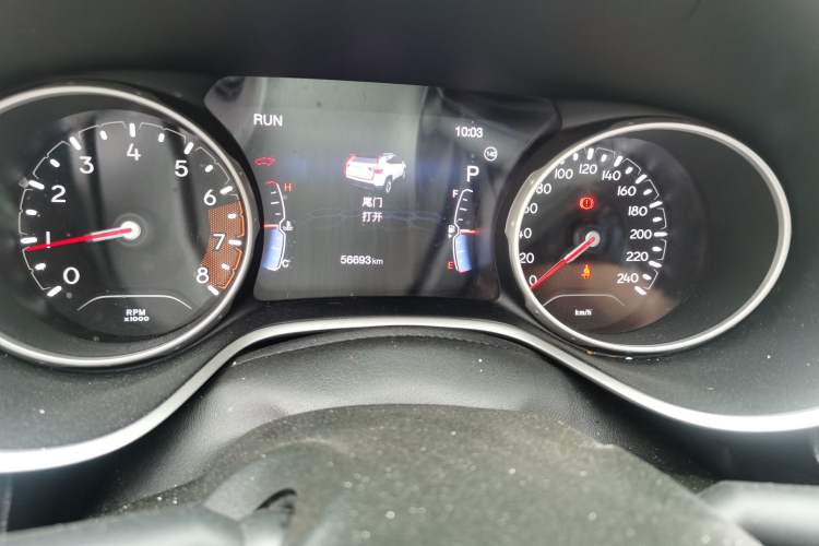 Used Jeep Compass 2017 200T Automatic Family Edition Odometer Close Up
