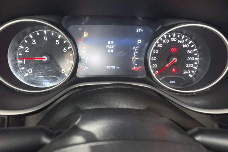 Used Jeep Compass 2017 200T Automatic Family Edition Odometer Close Up