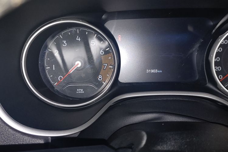 Used Jeep Compass 2017 200T Automatic Family Edition Odometer Close Up