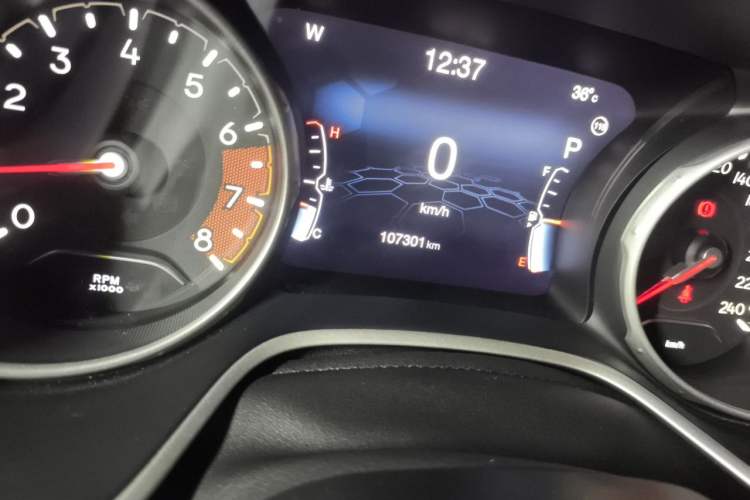 Used Jeep Compass 2017 200T Automatic Family Edition Odometer Close Up