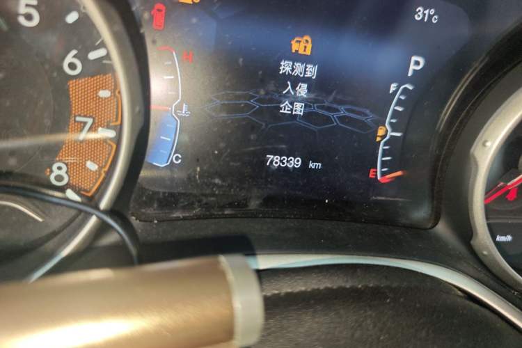 Used Jeep Compass 2017 200T Automatic Family Edition Odometer Close Up