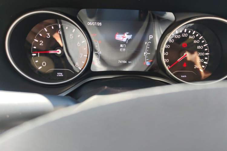 Used Jeep Compass 2017 200T Automatic Family Enjoyment Four-Wheel Drive Edition Odometer Close Up