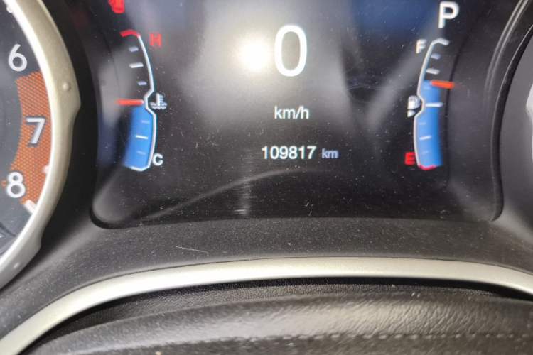 Used Jeep Compass 2017 200T Automatic Family Edition Odometer Close Up