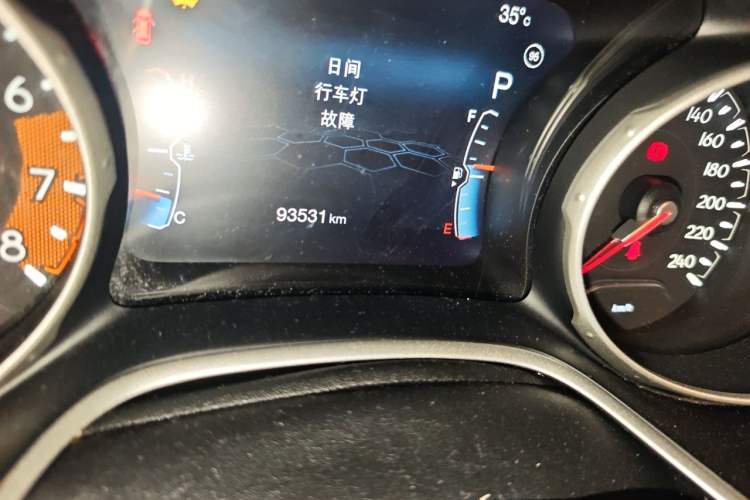Used Jeep Compass 2017 200T Automatic Family Edition Odometer Close Up