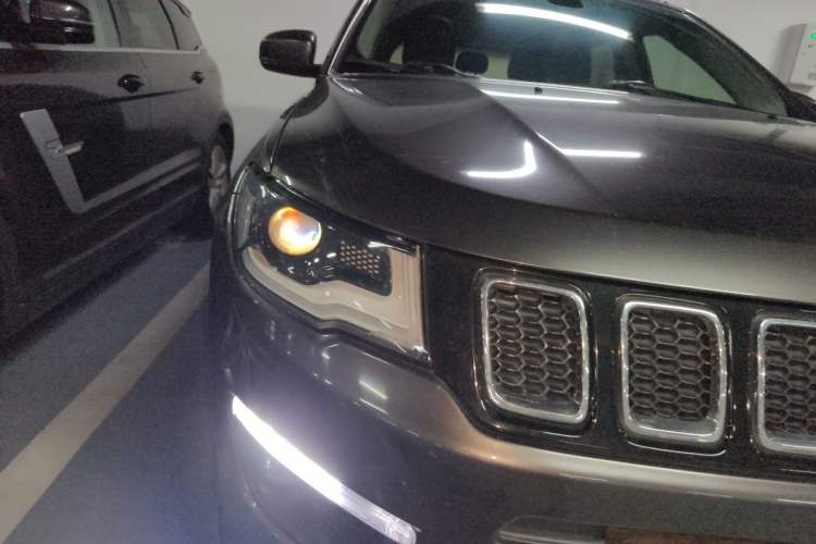 Used Jeep Compass 2017 200T Automatic Family Edition Right Front Headlight