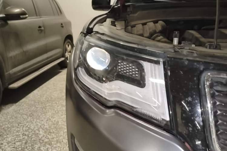 Used Jeep Compass 2017 200T Automatic Family Edition Right Front Headlight