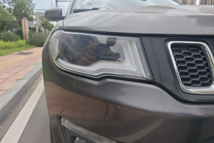 Used Jeep Compass 2017 200T Automatic Family Edition Right Front Headlight