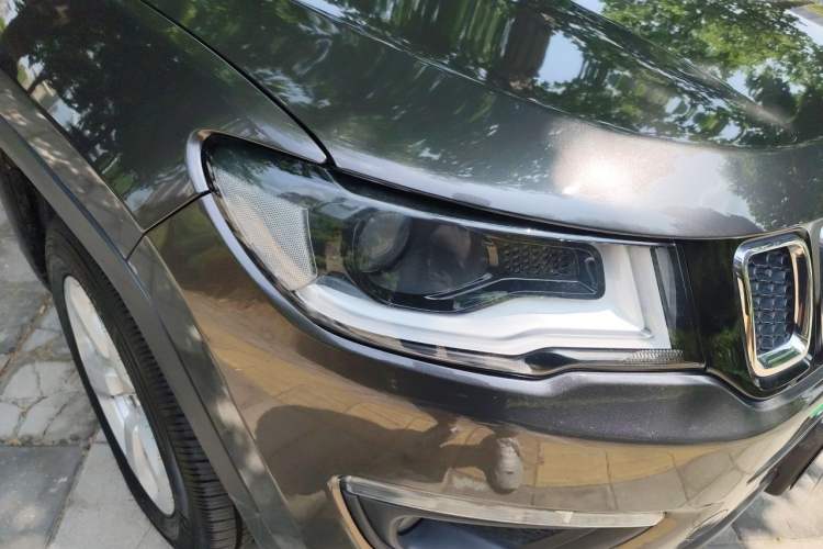 Used Jeep Compass 2017 200T Automatic Family Edition Right Front Headlight