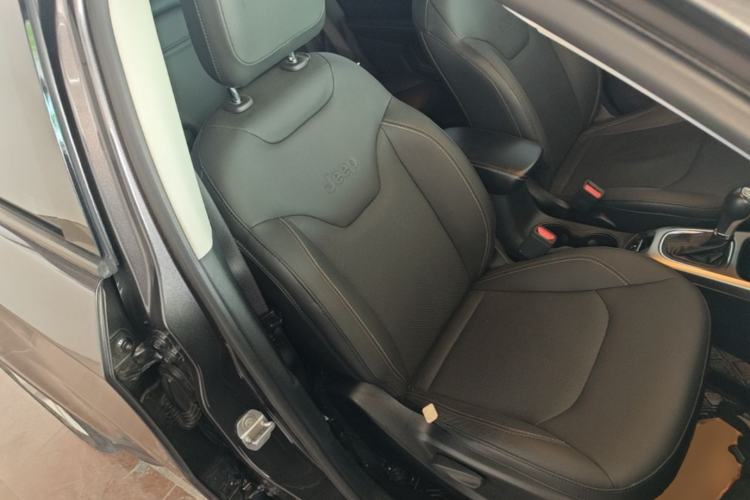 Used Jeep Compass 2017 200T Automatic Family Edition Right Front Seat