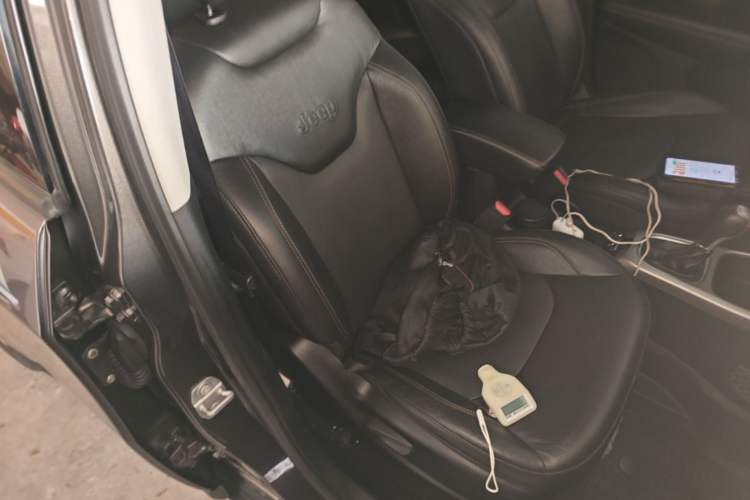 Used Jeep Compass 2017 200T Automatic Family Edition Right Front Seat