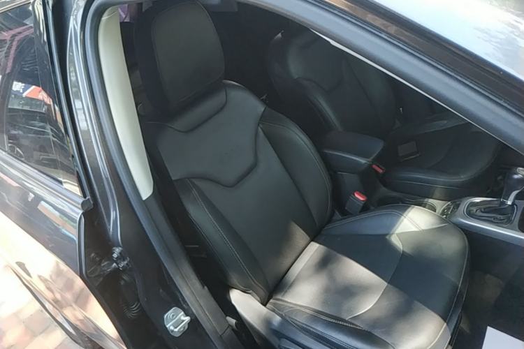 Used Jeep Compass 2017 200T Automatic Family Edition Right Front Seat