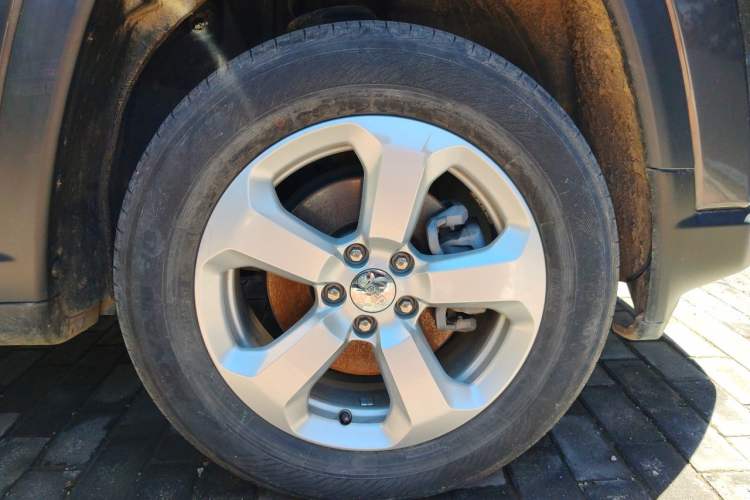 Used Jeep Compass 2017 200T Automatic Family Enjoyment Four-Wheel Drive Edition Right Front Wheel Hub