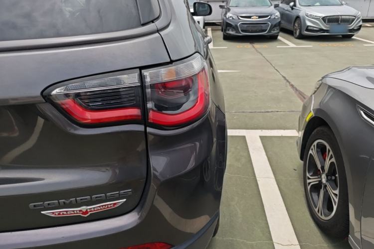 Used Jeep Compass 2017 200TS Automatic High-Performance All-Wheel Drive Edition Right Rear Taillight