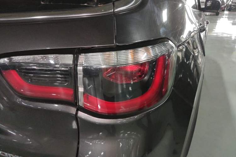 Used Jeep Compass 2017 200T Automatic Family Edition Right Rear Taillight