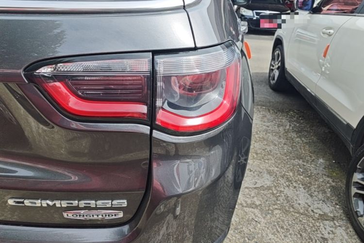 Used Jeep Compass 2017 200T Automatic Family Edition Right Rear Taillight