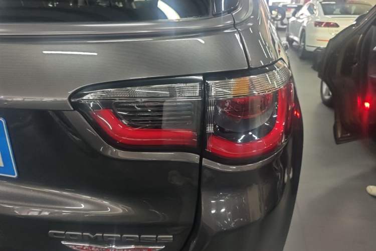 Used Jeep Compass 2017 200TS Automatic High-Performance All-Wheel Drive Edition Right Rear Taillight