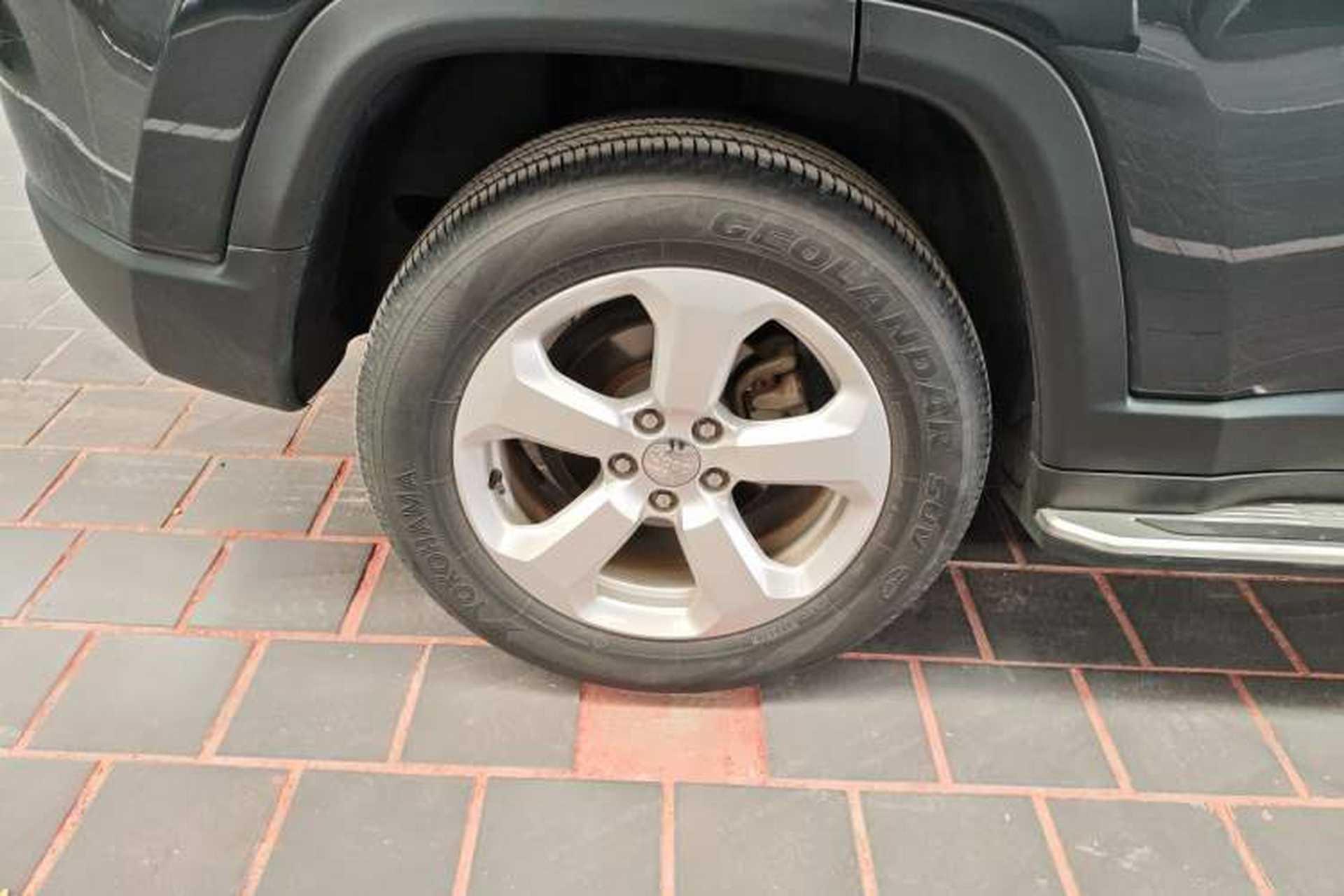 Used Jeep Compass 2017 200T Automatic Family Edition Right Rear Wheel Hub