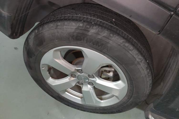 Used Jeep Compass 2017 200T Automatic Family Edition Right Rear Wheel Hub