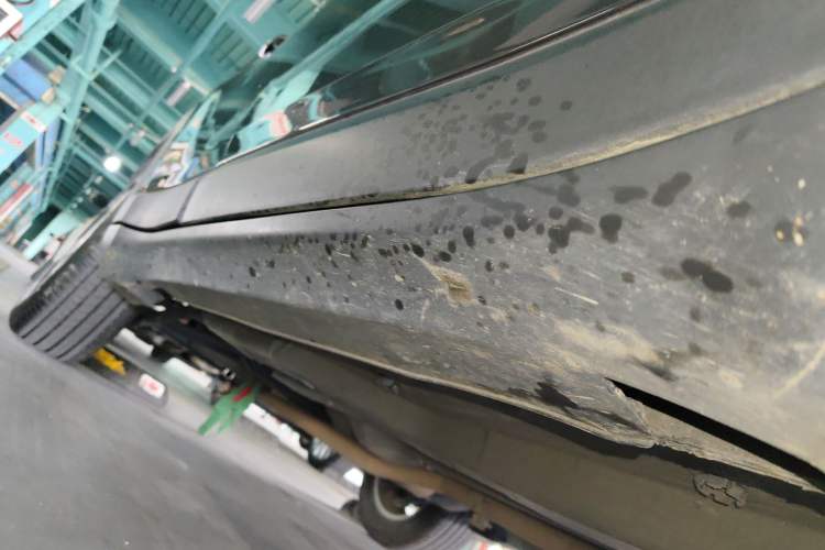 Used Jeep Compass 2017 200T Automatic Family Edition Right Side Sill