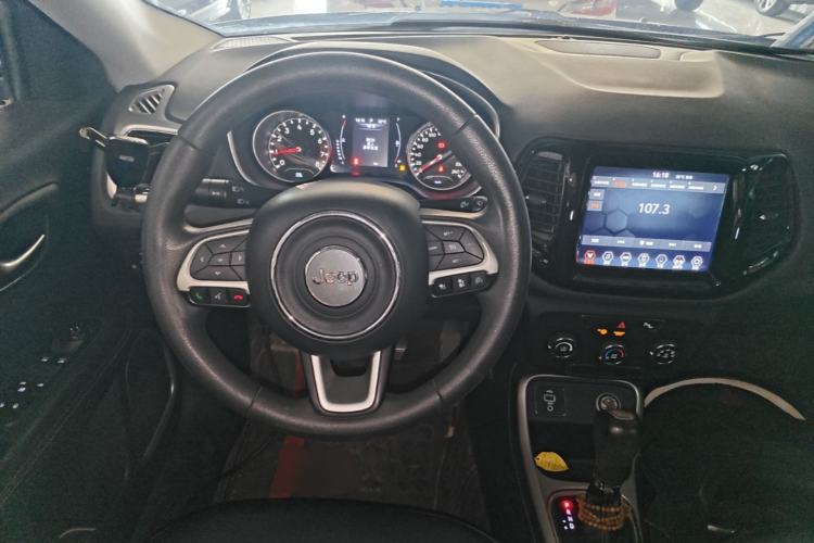 Used Jeep Compass 2017 200T Automatic Enjoyment Version Steering Wheel
