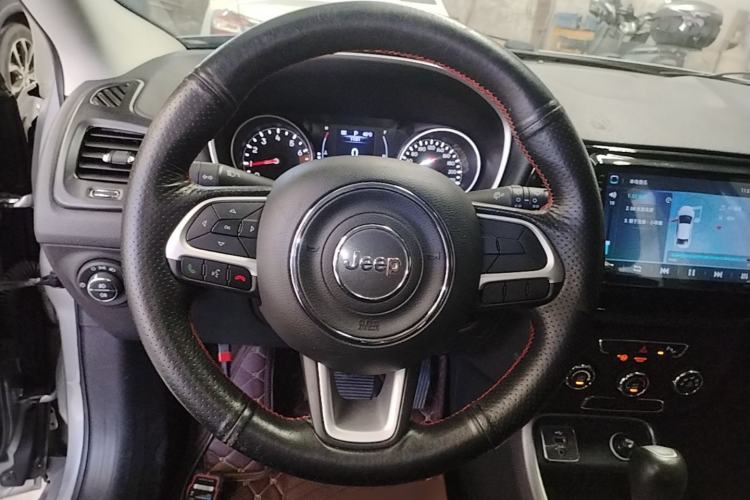 Used Jeep Compass 2017 200T Automatic Enjoyment Version Steering Wheel