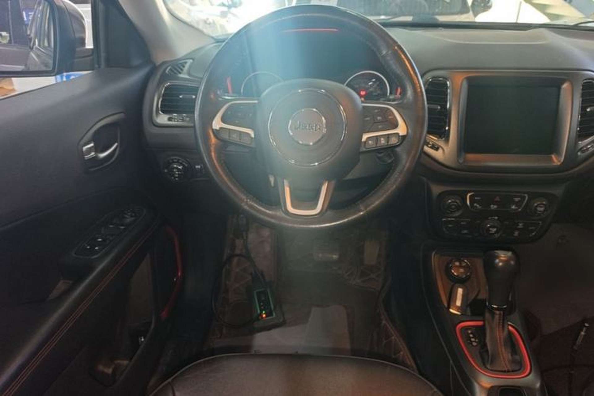 Used Jeep Compass 2017 200TS Automatic High-Performance All-Wheel Drive Edition Steering Wheel