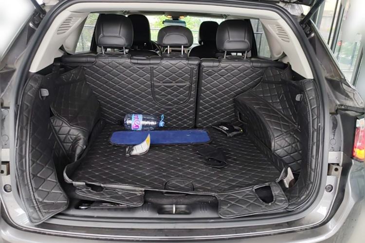 Used Jeep Compass 2017 200T Automatic Family Edition Trunk