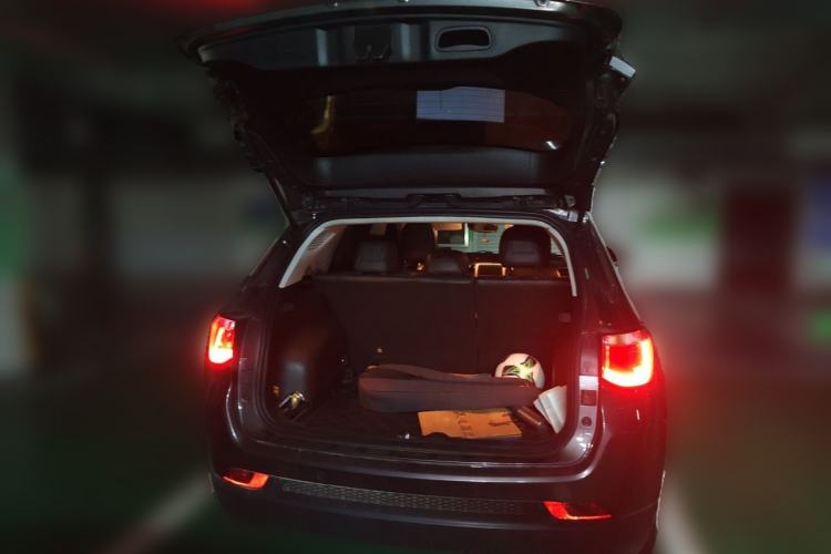 Used Jeep Compass 2017 200T Automatic Family Edition Trunk