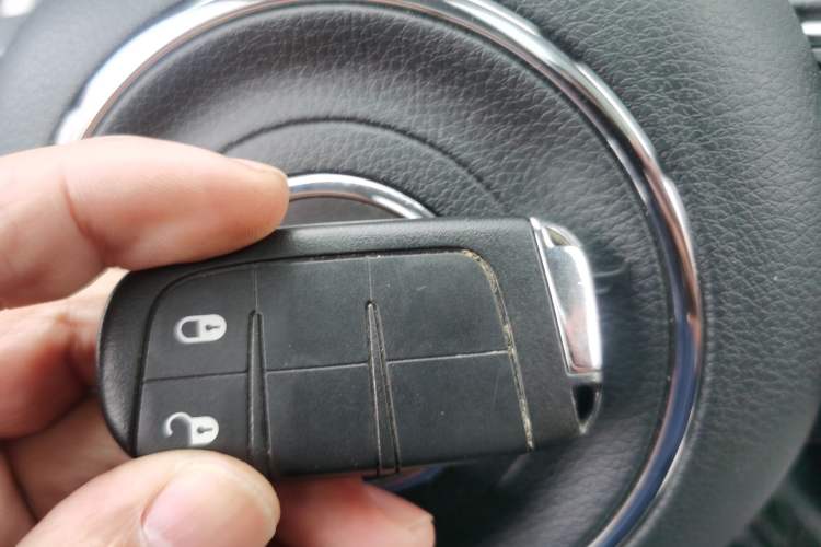 Used Jeep Compass 2017 200T Automatic Family Edition Vehicle Key
