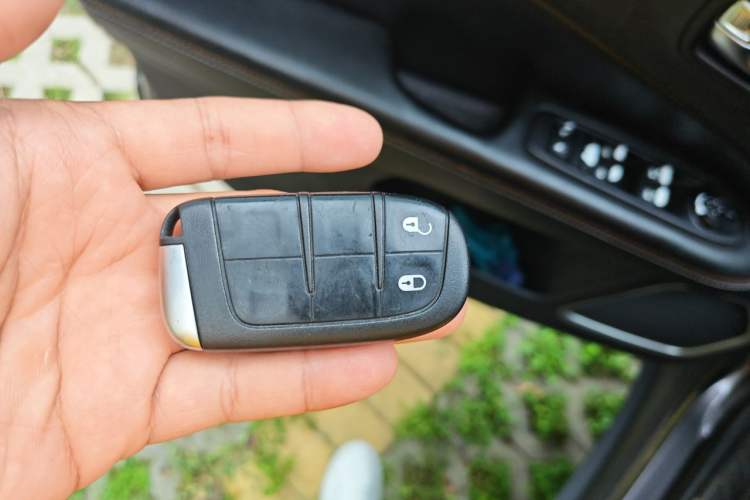 Used Jeep Compass 2017 200T Automatic Family Edition Vehicle Key