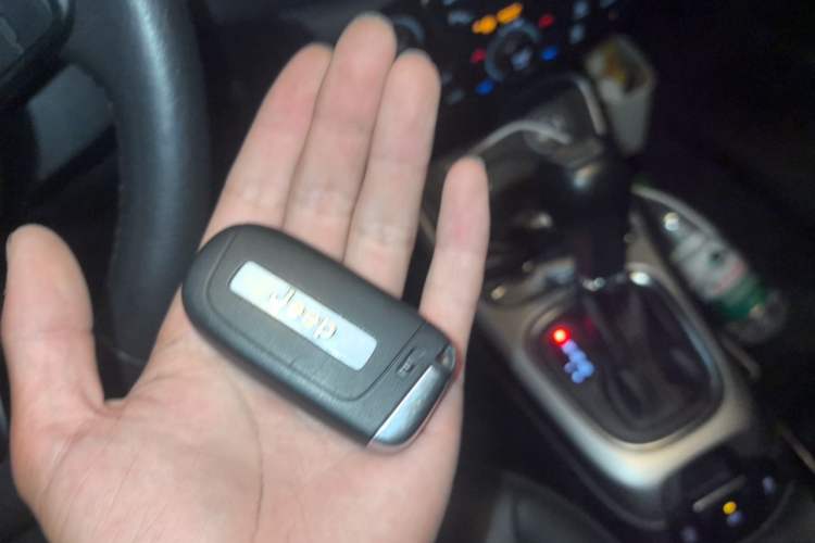 Used Jeep Compass 2017 200T Automatic Family Edition Vehicle Key