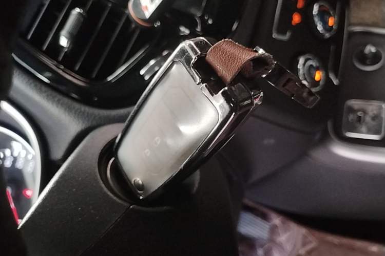 Used Jeep Compass 2017 200T Automatic Enjoyment Version Vehicle Key