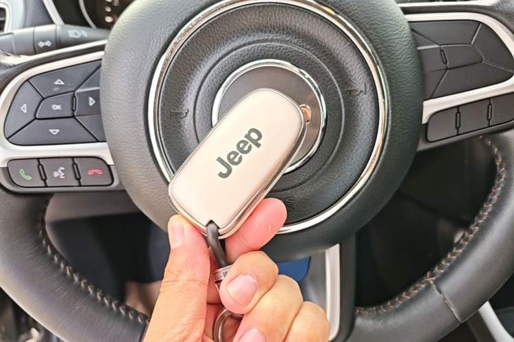 Used Jeep Compass 2017 200T Automatic Family Edition Vehicle Key