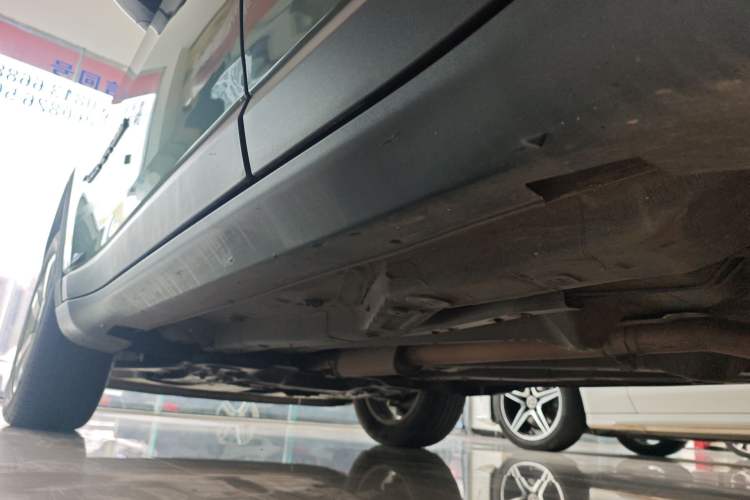 Used Jeep Compass 2017 200T Automatic Family Edition Left Side Sill