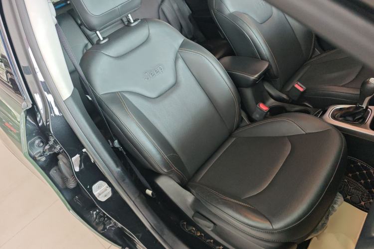 Used Jeep Compass 2017 200T Automatic Family Edition Right Front Seat