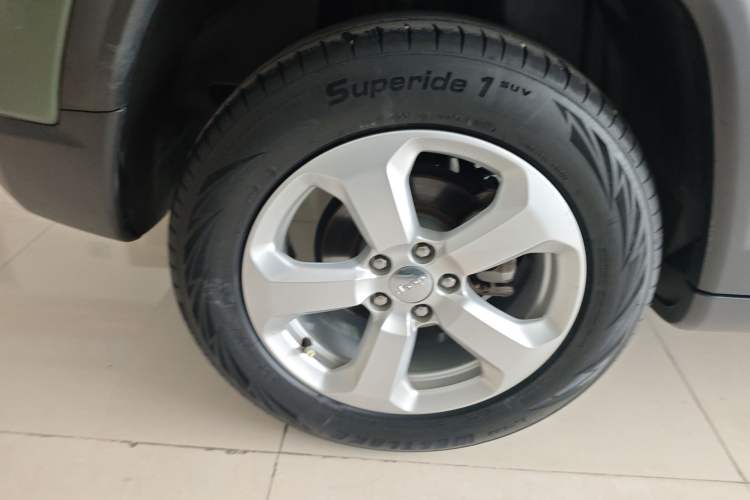 Used Jeep Compass 2017 200T Automatic Family Edition Right Rear Wheel Hub