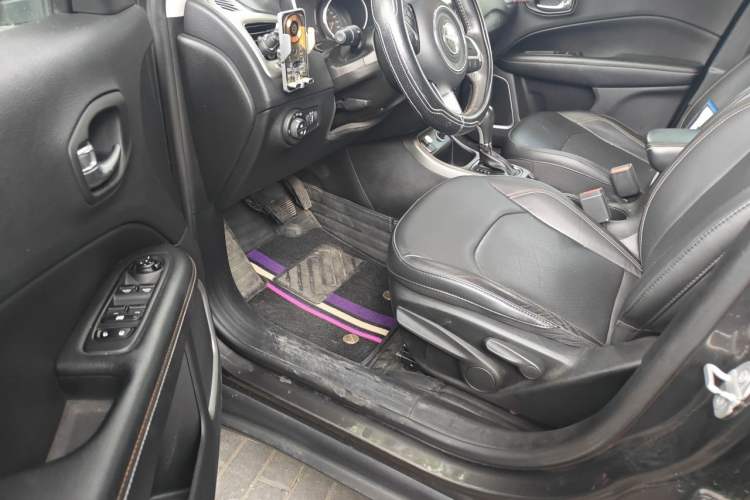 Used Jeep Compass 2017 200T Automatic Family Edition Driver Seat