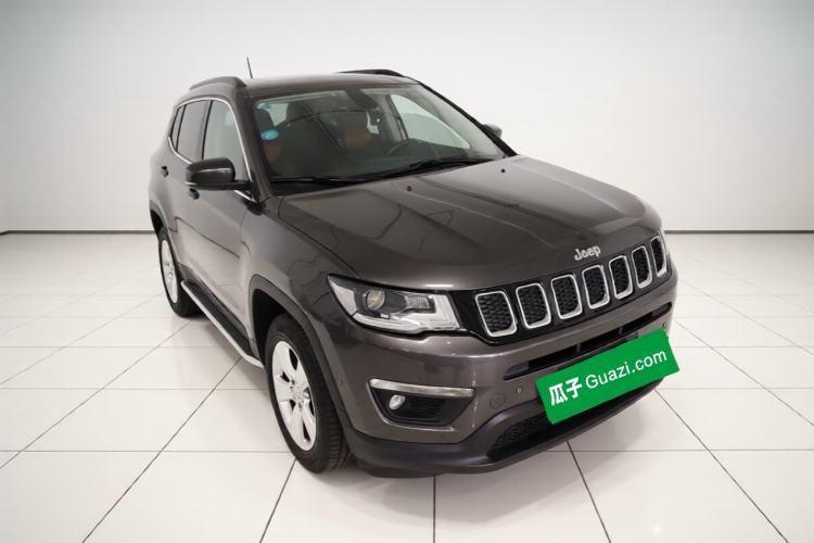 Used Jeep Compass 2017 200T Automatic Family Edition Front Right 45 Deg