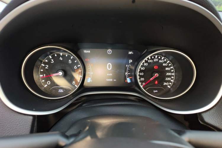 Used Jeep Compass 2017 200T Automatic Family Edition Instrument Cluster
