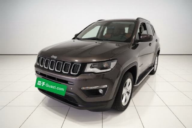 Ojetý Jeep Compass 2017 200T Automatic Family Edition