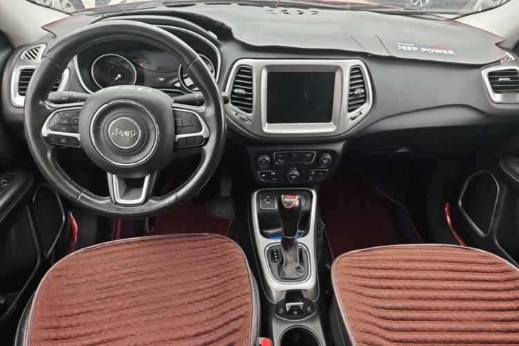 Used Jeep Compass 2017 200T Automatic Family Edition Center Console